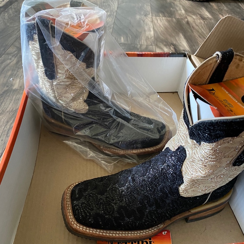 Ferrini boots